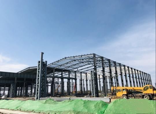 Tòa nhà xưởng kim loại công nghiệp Prefab với vải mmbrane / khung điều trị nhiệt