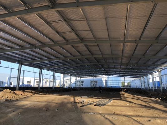 Tạo nhanh kinh tế Prefabricated Steel Structure Workshop với Steel Base Cement Foundation
