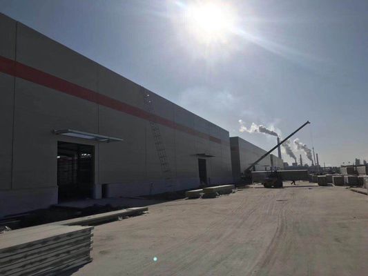 Nhà kho kết cấu thép mạ kẽm nhúng nóng với tấm panel