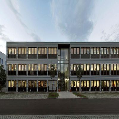 Xây dựng kho thép dài hiệu quả