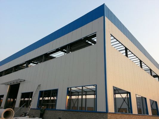 Q345B Q235B Xưởng xây dựng thép với lớp phủ mái nhà thép lồi