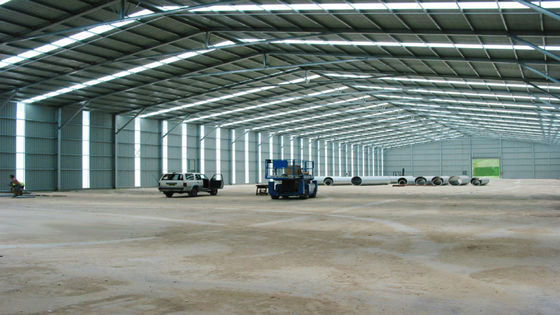 Xây dựng khoang khung thép kinh tế Cấu trúc thép tùy chỉnh Xưởng chế tạo sẵn