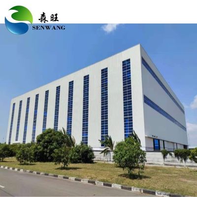 Nhà kho thép kết cấu nhịp lớn với cửa sổ và cửa ra vào tùy chỉnh và kết nối bu lông