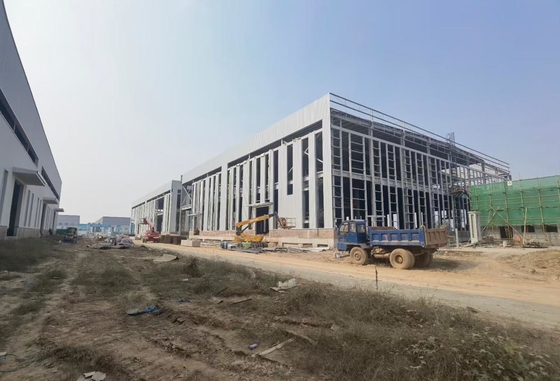 Kho chứa cấu trúc thép cứng mạnh với tấm sandwich PU và thiết kế linh hoạt