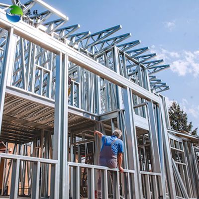 Nhà kho kết cấu thép được chứng nhận ISO 9001 với Vách PU Sandwich và Dịch vụ gia công tùy chỉnh