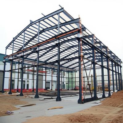 Nhà kho kết cấu thép với phun bi Sa 2.5 tiêu chuẩn Châu Âu S235 S355 Nhà kho lưu trữ kim loại