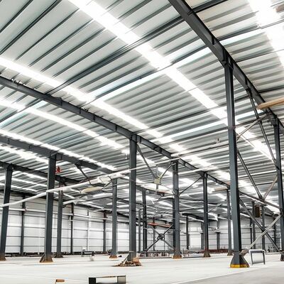 Xưởng kết cấu thép tiền chế với khả năng chống động đất cấp ≥8, xử lý bề mặt mạ kẽm nhúng nóng và khả năng chịu tải trọng cao