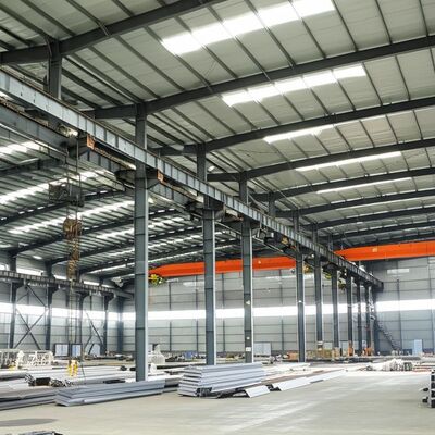 Nhà kho kết cấu thép mác Q235 Q355 với sức nâng cẩu 5 tấn 2 chiếc và sản lượng 30000 tấn/năm