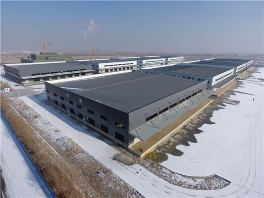 Nhà kho kết cấu thép cho phòng tập thể dục được xây dựng bằng thanh giằng ống thép tròn mang lại sự chắc chắn và dễ lắp đặt
